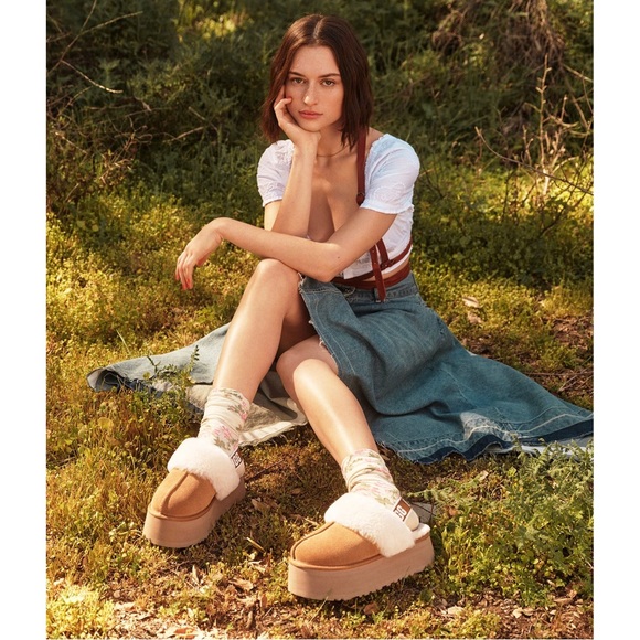 UGG Funkette - CHE - Picture 2 of 6